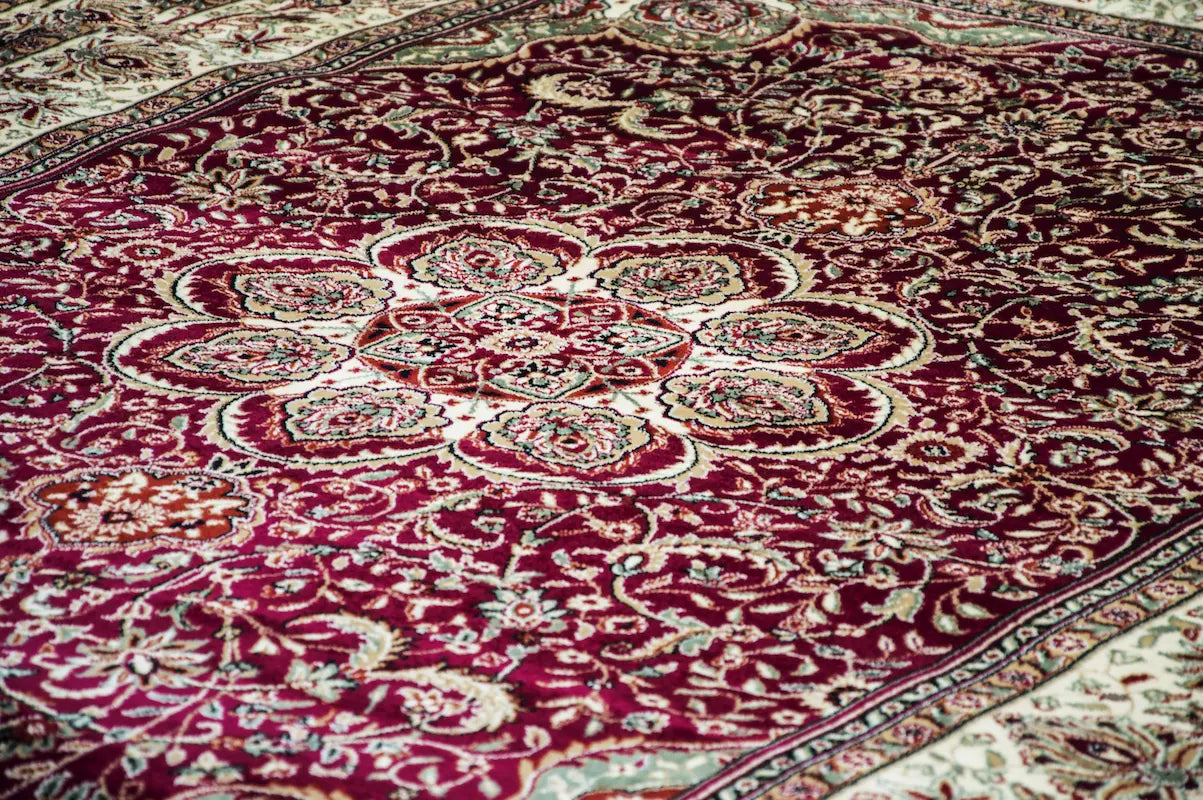 How to Clean Wool Rugs & Carpets Easily at Home